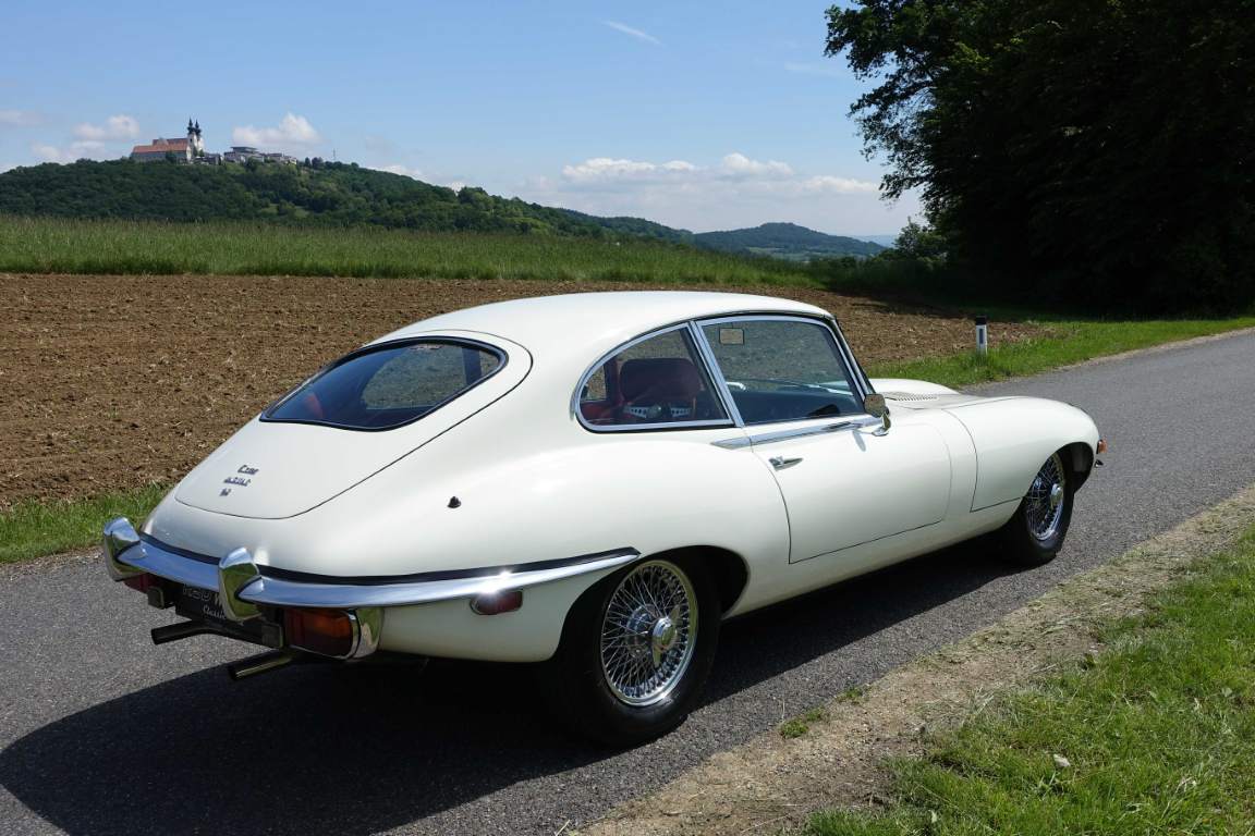 Jaguar E-Type S2+2 4,2 1970 792 Rare Care Assets Jaguar E-Type S2+2 4,2 1970 792 Rare Care Assets