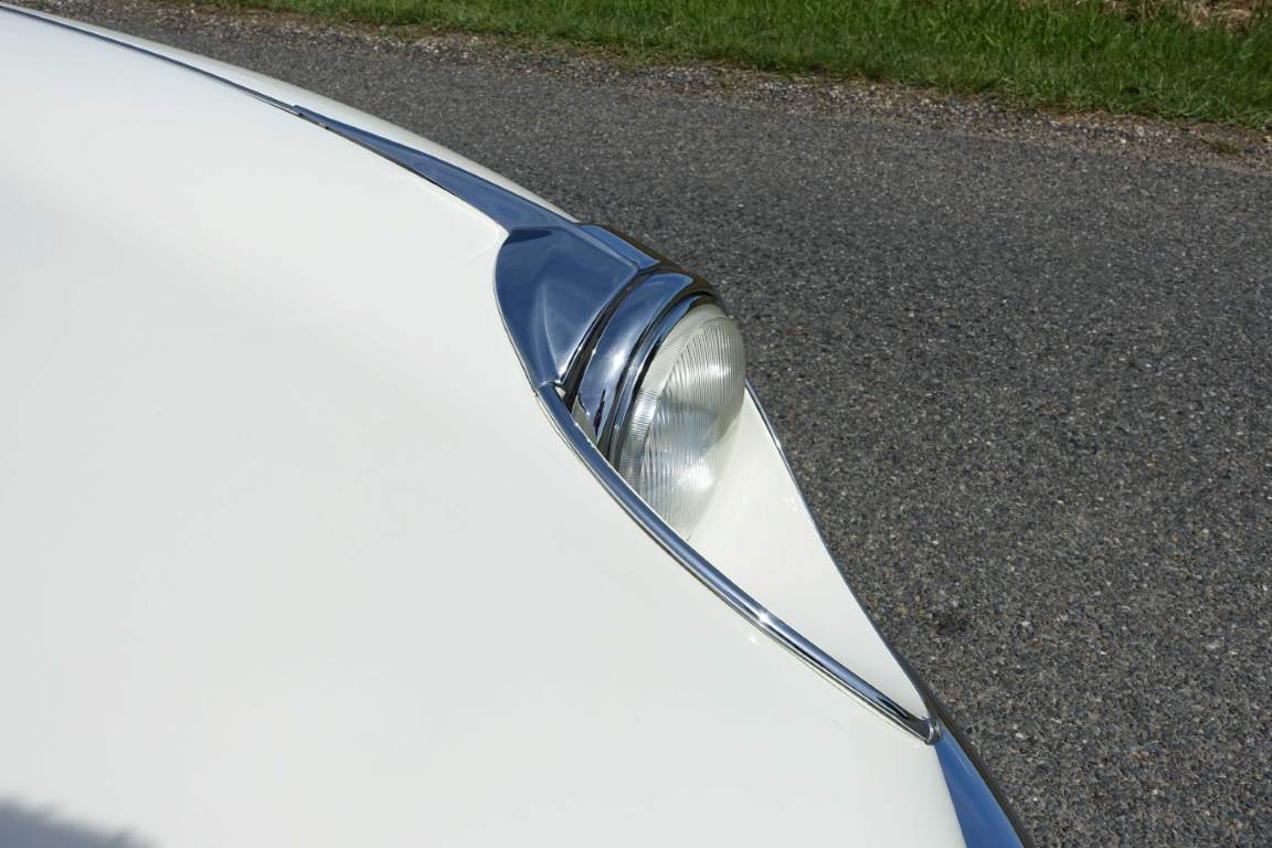Jaguar E-Type S2+2 4,2 1970 795 Rare Care Assets Jaguar E-Type S2+2 4,2 1970 795 Rare Care Assets