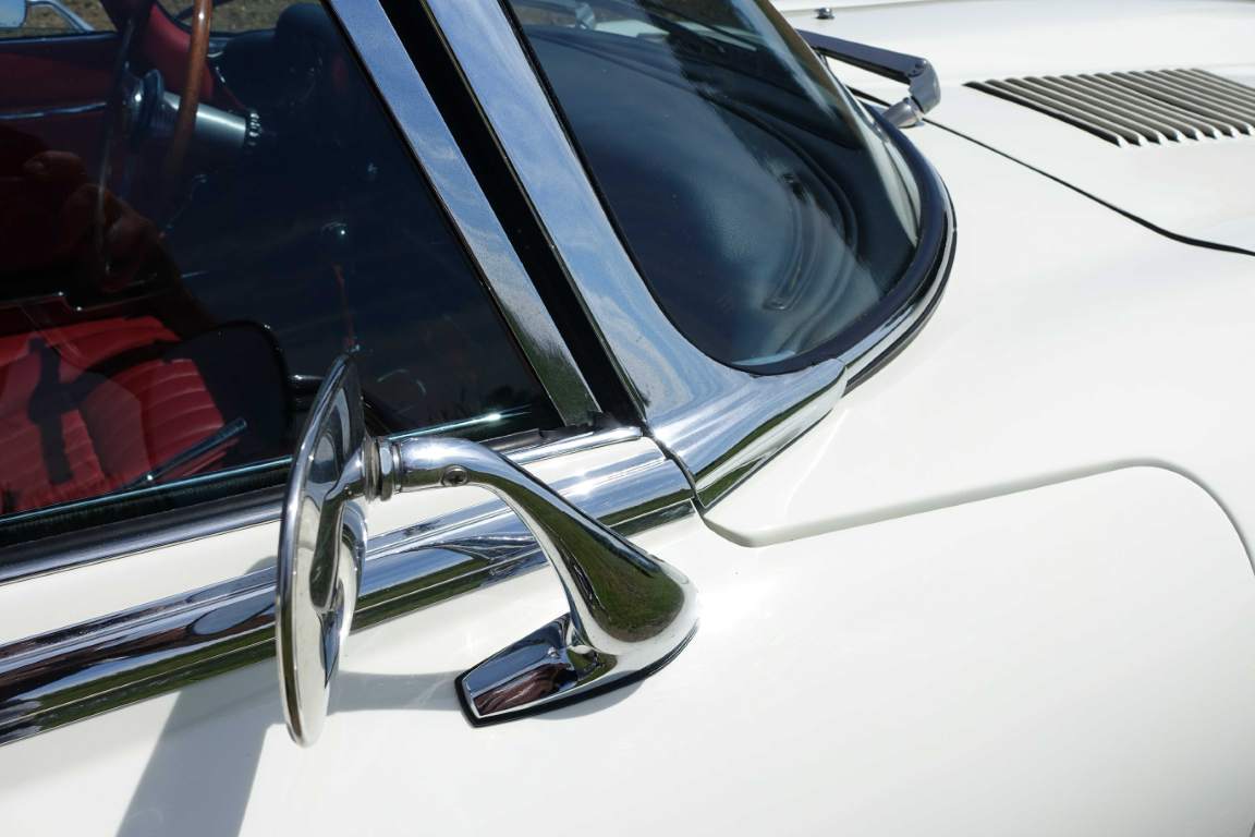 Jaguar E-Type S2+2 4,2 1970 797 Rare Care Assets Jaguar E-Type S2+2 4,2 1970 797 Rare Care Assets