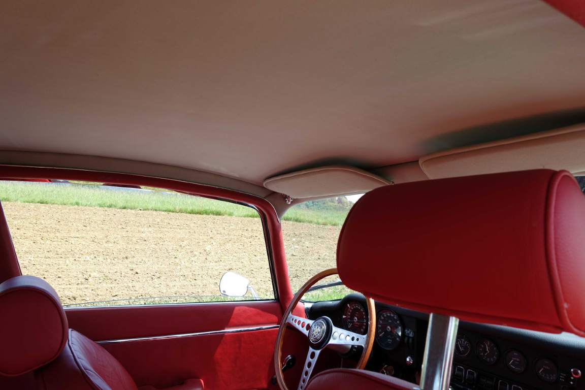 Jaguar E-Type S2+2 4,2 1970 800 Rare Care Assets Jaguar E-Type S2+2 4,2 1970 800 Rare Care Assets