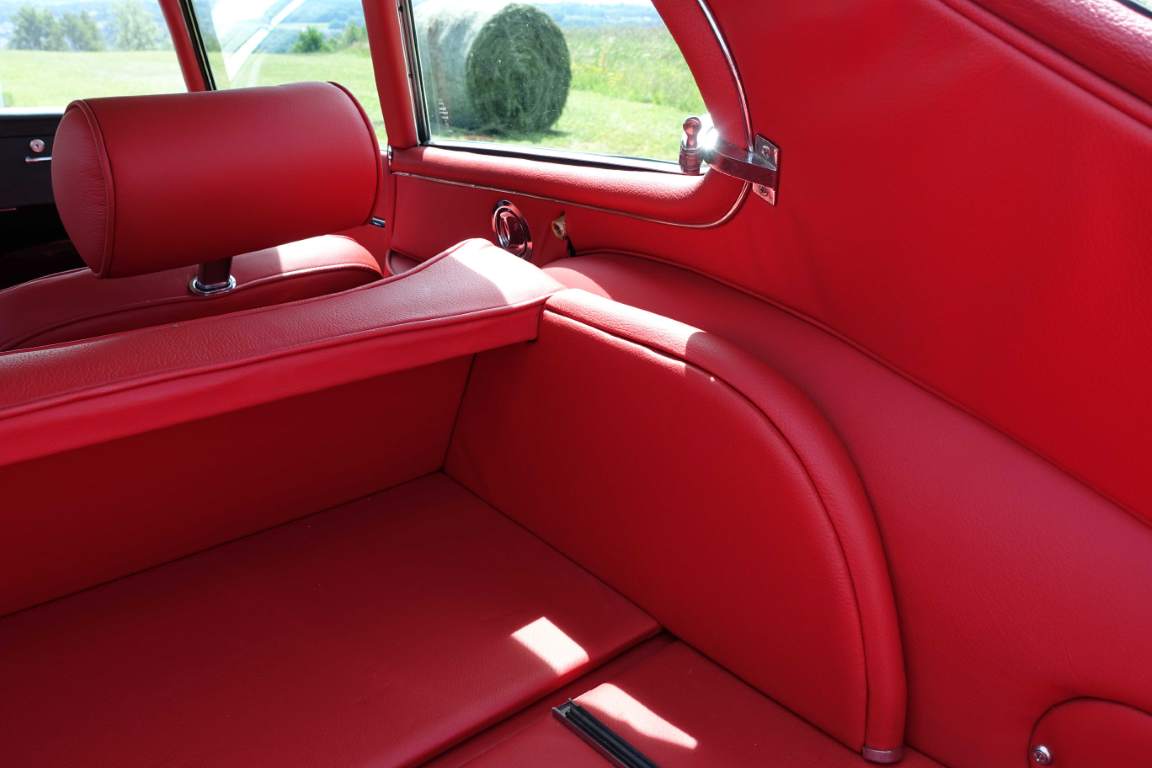 Jaguar E-Type S2+2 4,2 1970 825 Rare Care Assets Jaguar E-Type S2+2 4,2 1970 825 Rare Care Assets
