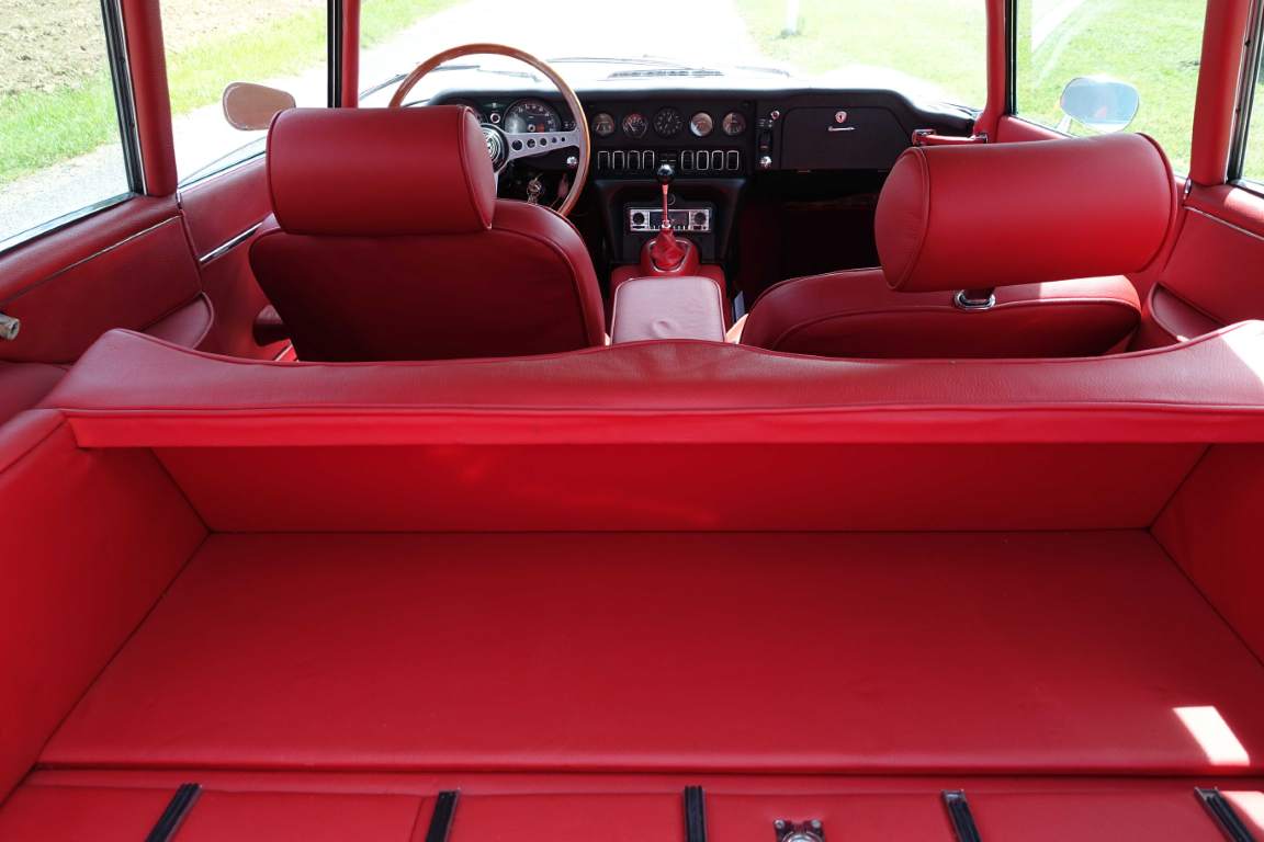 Jaguar E-Type S2+2 4,2 1970 827 Rare Care Assets Jaguar E-Type S2+2 4,2 1970 827 Rare Care Assets