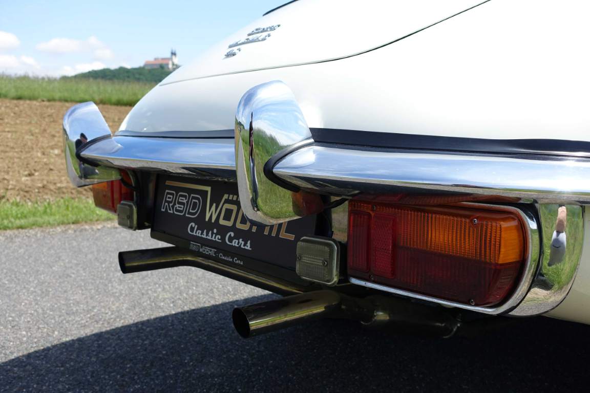 Jaguar E-Type S2+2 4,2 1970 830 Rare Care Assets Jaguar E-Type S2+2 4,2 1970 830 Rare Care Assets