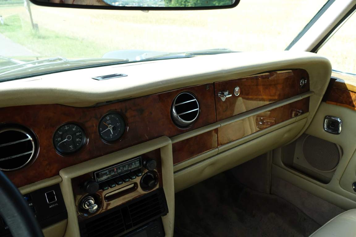 Rolls-Royce-corniche-coupe-1976-15 Rare Care Assets Rolls-Royce-corniche-coupe-1976-15 Rare Care Assets