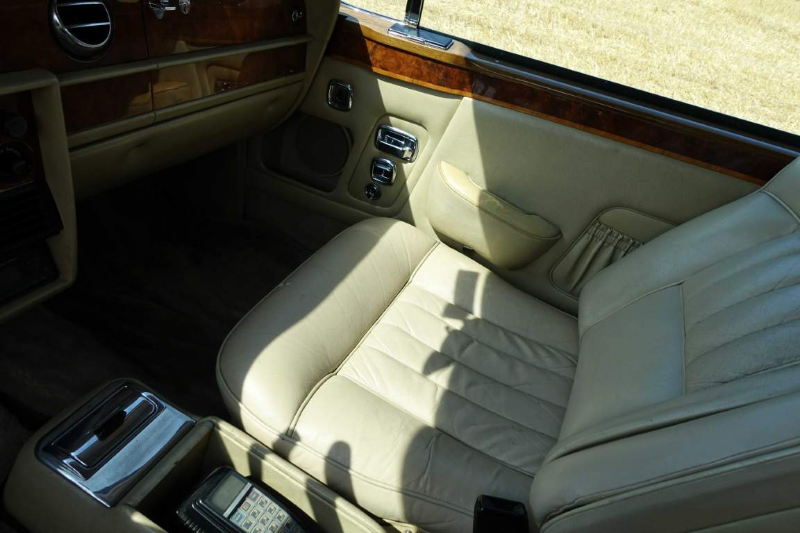 Rolls-Royce-corniche-coupe-1976-16 Rare Care Assets Rolls-Royce-corniche-coupe-1976-16 Rare Care Assets