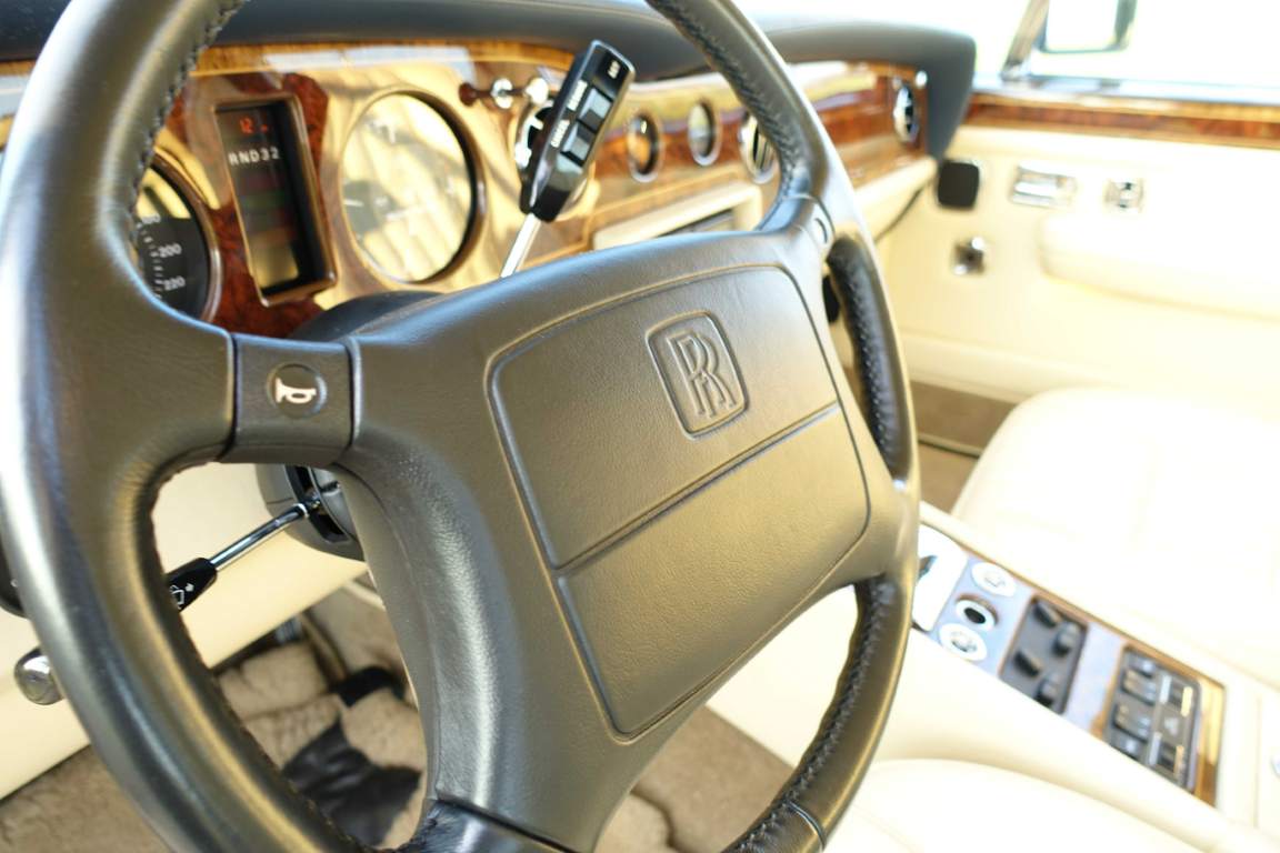 Rolls-Royce-silver-spur-3-52 Rare Care Assets Rolls-Royce-silver-spur-3-52 Rare Care Assets