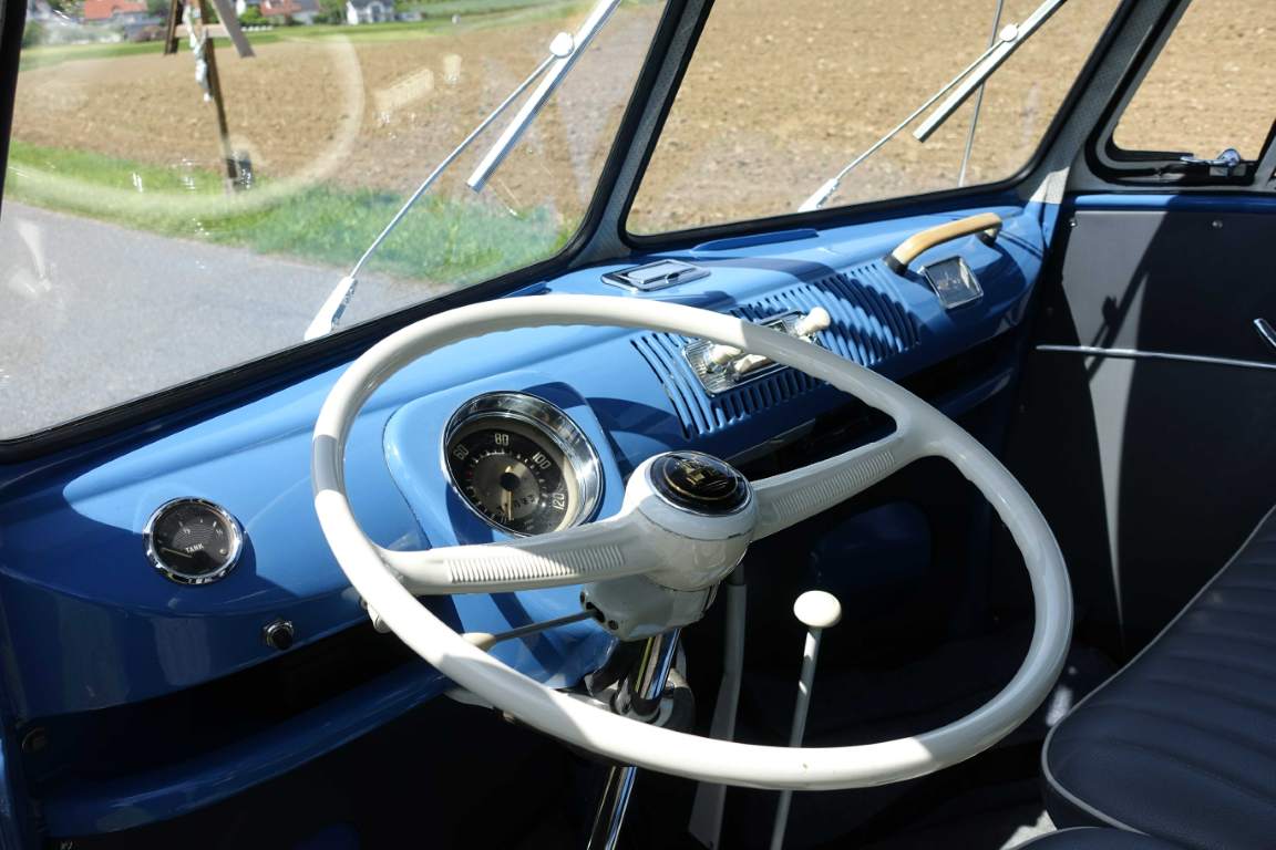 VW T1 Samba Typ 24 1962 37 Rare Care Assets VW T1 Samba Typ 24 1962 37 Rare Care Assets